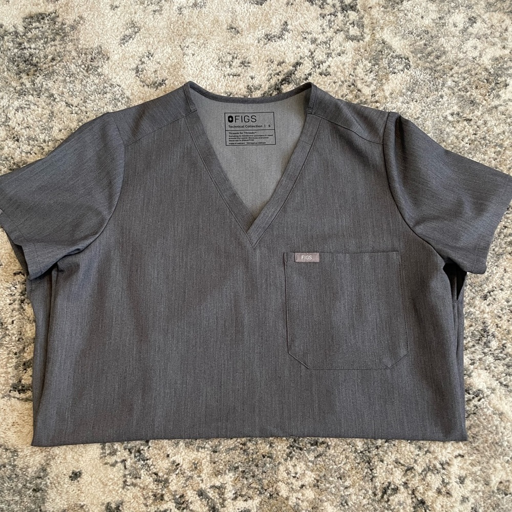 Figs Scrub Top